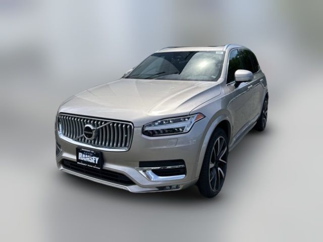 2023 Volvo XC90 Plus