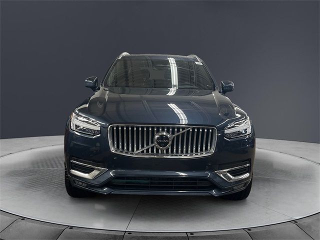 2023 Volvo XC90 Plus