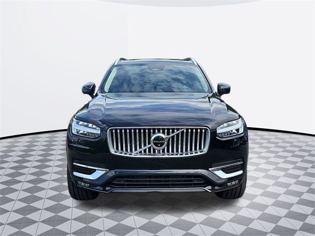 2023 Volvo XC90 Plus
