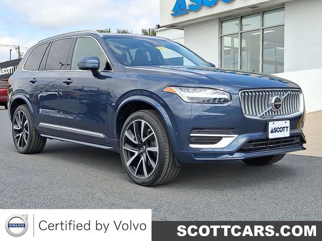 2023 Volvo XC90 Plus