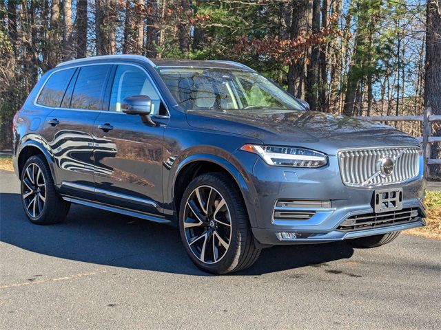 2023 Volvo XC90 Plus