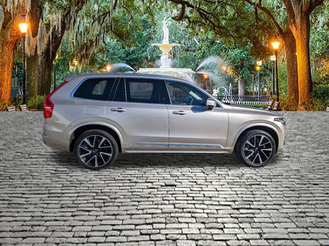 2023 Volvo XC90 Plus