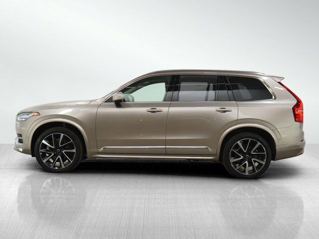 2023 Volvo XC90 Plus