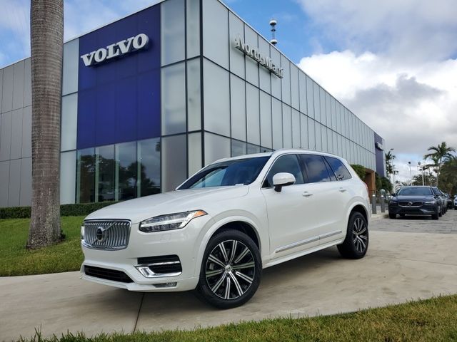 2023 Volvo XC90 Plus