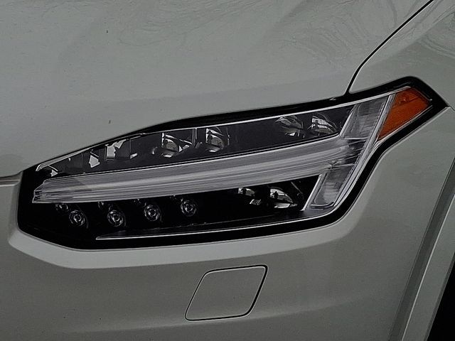 2023 Volvo XC90 Plus