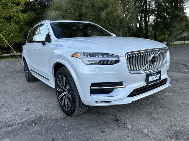 2023 Volvo XC90 Plus