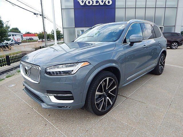 2023 Volvo XC90 Plus