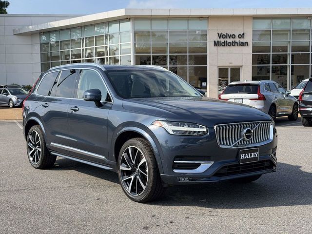 2023 Volvo XC90 Plus