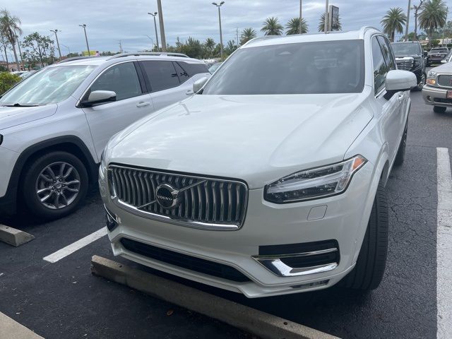 2023 Volvo XC90 Plus