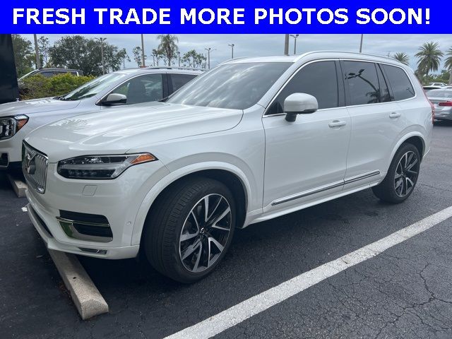 2023 Volvo XC90 Plus