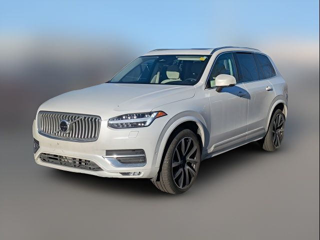 2023 Volvo XC90 Plus