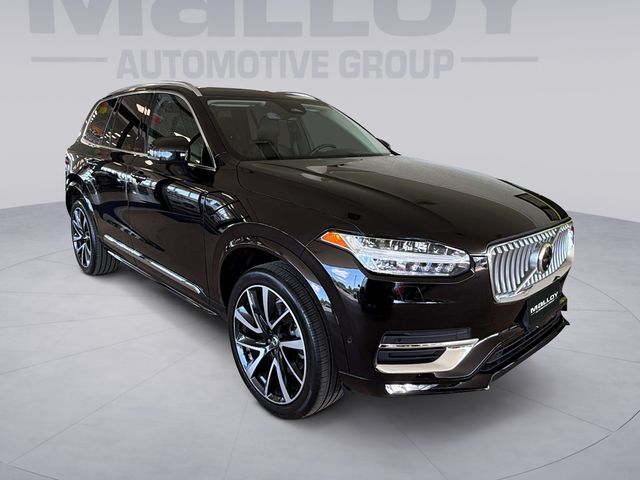 2023 Volvo XC90 Plus