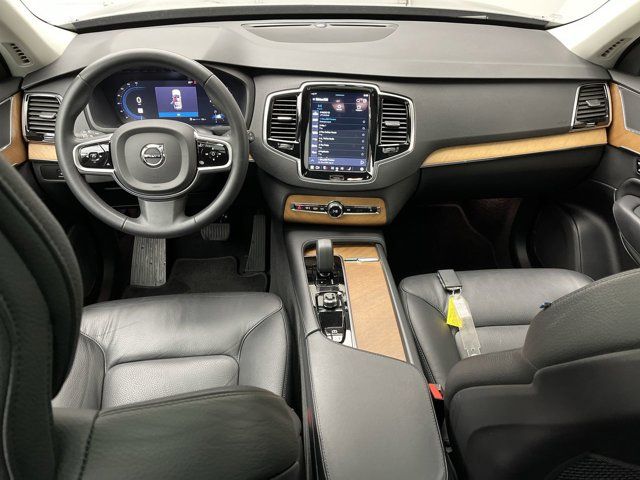 2023 Volvo XC90 Plus