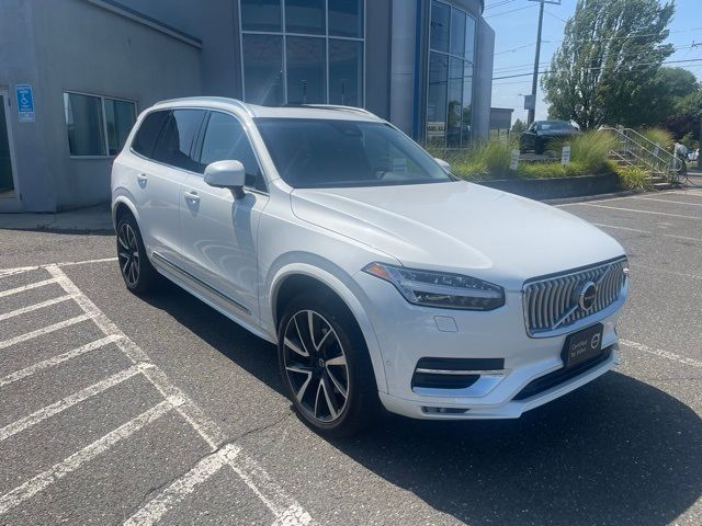 2023 Volvo XC90 Plus