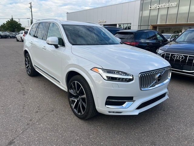 2023 Volvo XC90 Plus