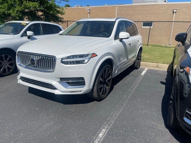 2023 Volvo XC90 Plus