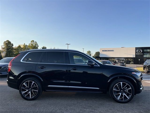 2023 Volvo XC90 Plus