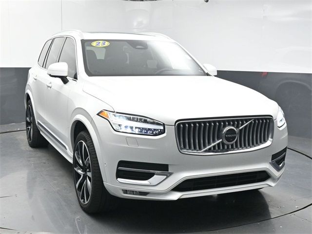 2023 Volvo XC90 Plus