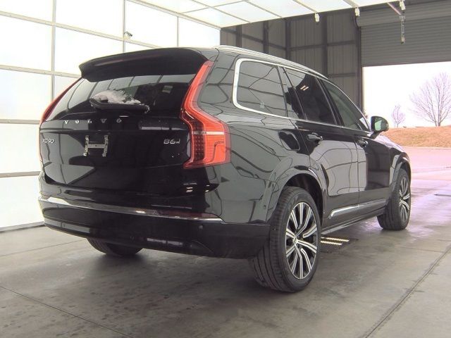 2023 Volvo XC90 Plus