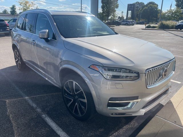 2023 Volvo XC90 Plus