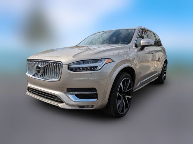 2023 Volvo XC90 Plus