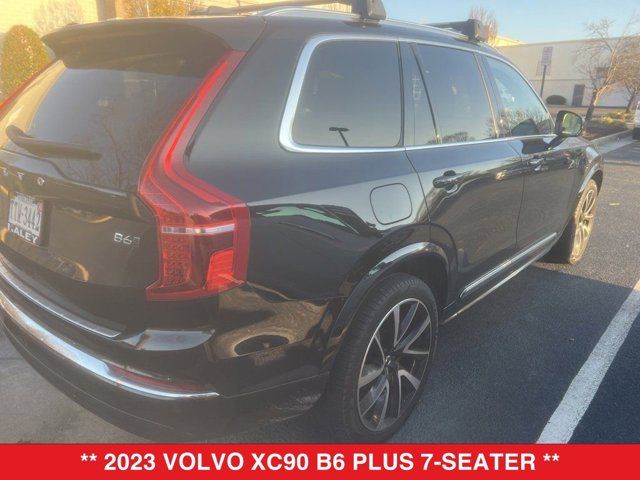 2023 Volvo XC90 Plus