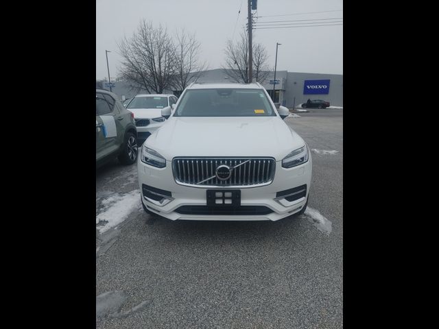 2023 Volvo XC90 Plus