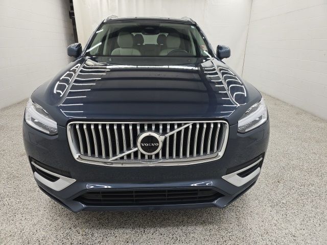 2023 Volvo XC90 Plus