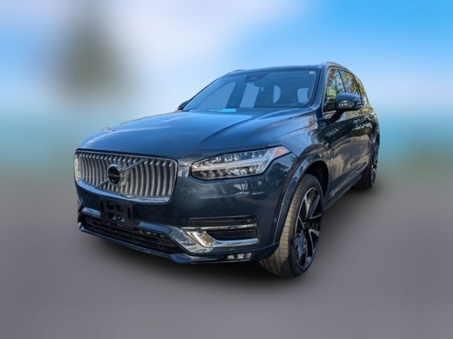 2023 Volvo XC90 Plus