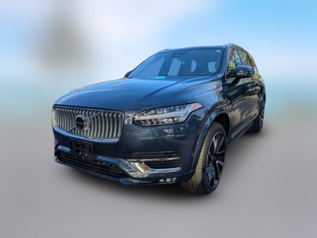 2023 Volvo XC90 Plus