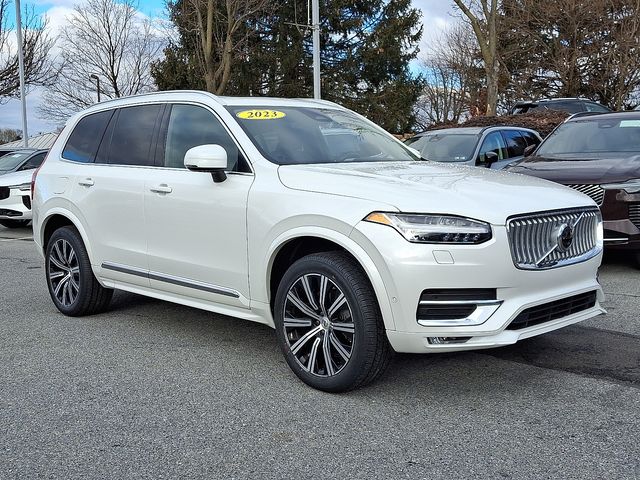 2023 Volvo XC90 Plus