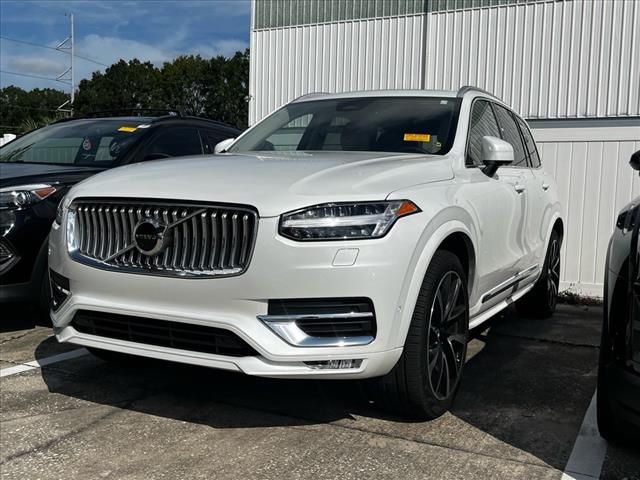 2023 Volvo XC90 Plus