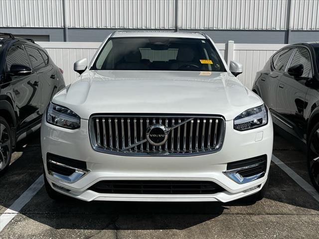 2023 Volvo XC90 Plus