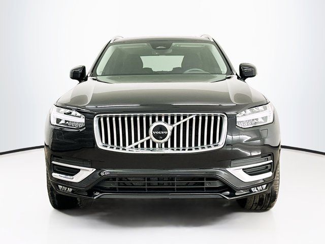 2023 Volvo XC90 Plus