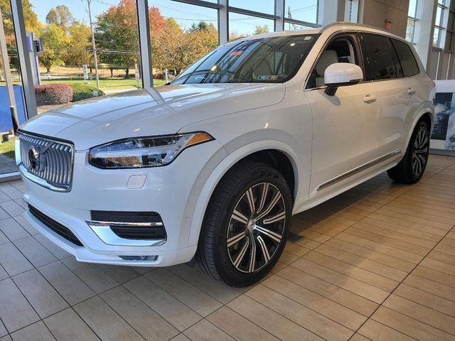 2023 Volvo XC90 Plus