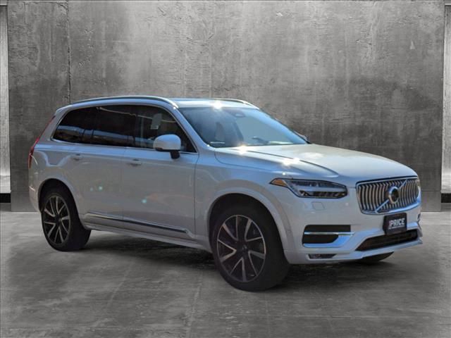 2023 Volvo XC90 Plus