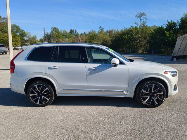 2023 Volvo XC90 Plus