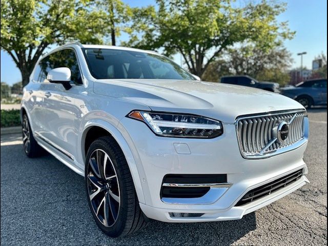 2023 Volvo XC90 Plus