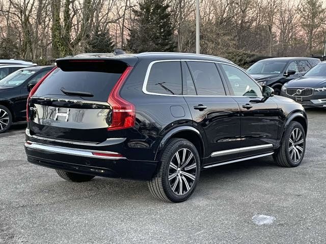 2023 Volvo XC90 Plus