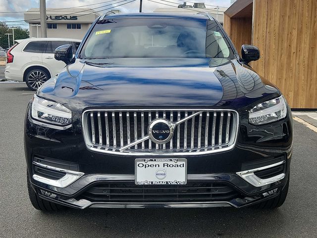 2023 Volvo XC90 Plus