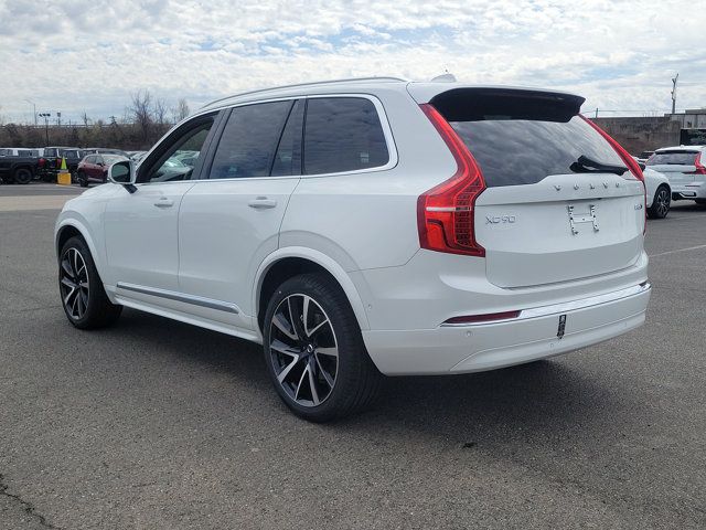 2023 Volvo XC90 Plus