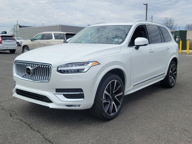 2023 Volvo XC90 Plus