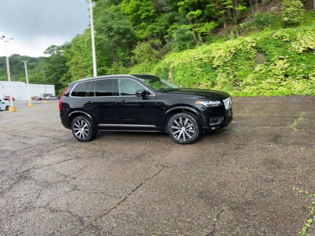 2023 Volvo XC90 Plus