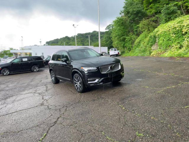 2023 Volvo XC90 Plus