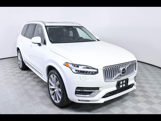 2023 Volvo XC90 Plus