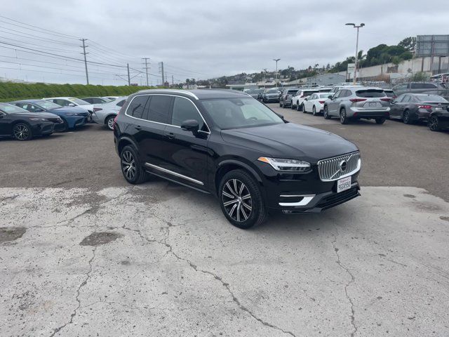 2023 Volvo XC90 Plus