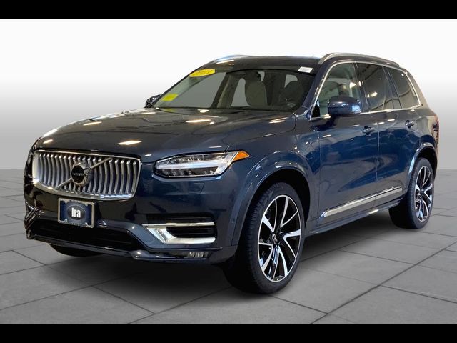 2023 Volvo XC90 Plus