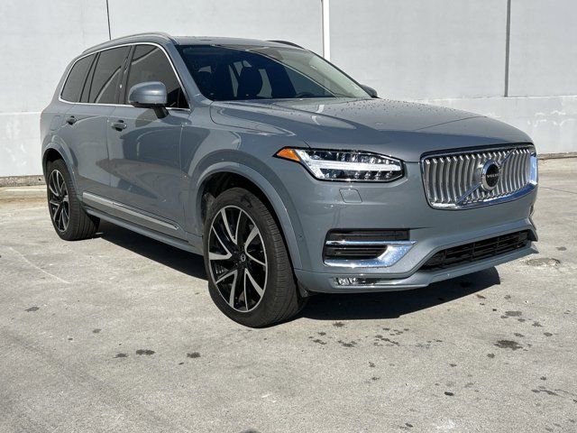 2023 Volvo XC90 Plus