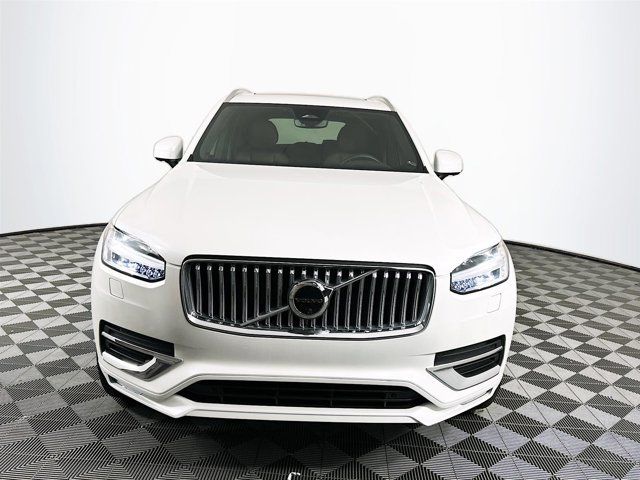 2023 Volvo XC90 Plus