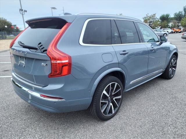 2023 Volvo XC90 Plus